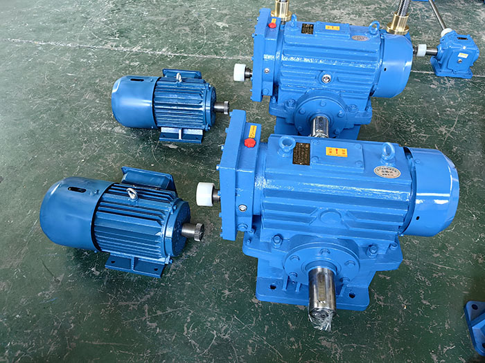 GCWO减速机-GCWO双级减速机-GCWO蜗轮齿轮减速机